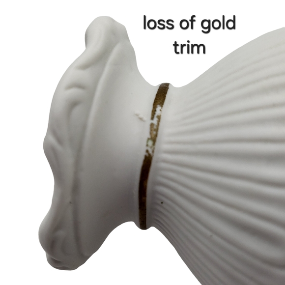 Capodimonte Style Floral Porcelain Vase 5" - Picture 8 of 10